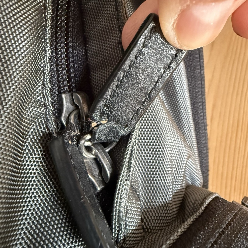 Coach Voyager Bleck/Gray Nylon & Leather Backpack F70574 READ NEEDS REPAIR - Picture 8 of 16